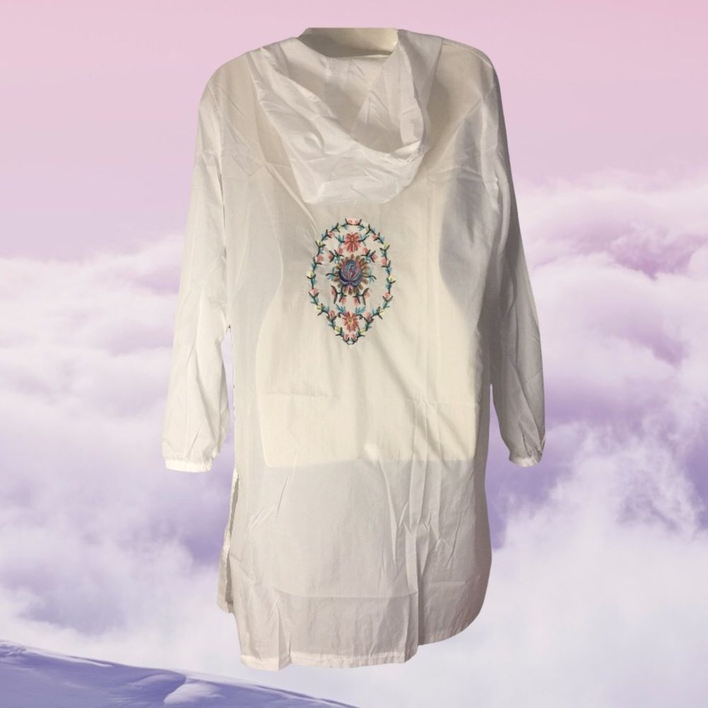 Hooded Embroidered Light Jacket - Picture 4 of 8